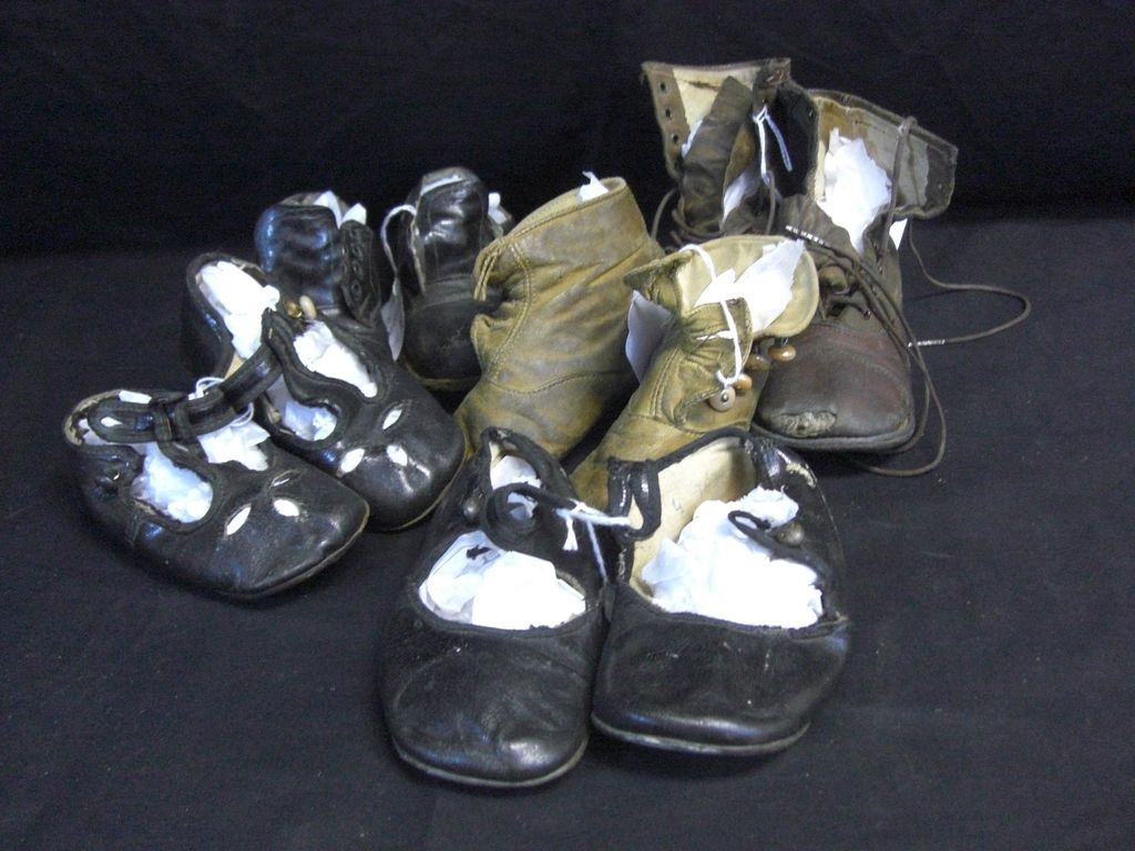 Lot of (5) Pair of Antique Children's Shoes Lot of (5) Pair of Antique Children's Shoes
