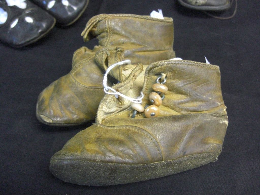 Lot of (5) Pair of Antique Children's Shoes Lot of (5) Pair of Antique Children's Shoes