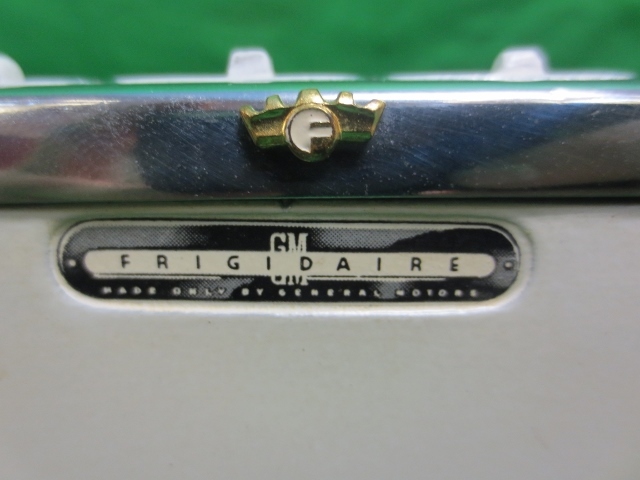 Vintage Frigidaire Salesman's Sample Ice Cream Freezer Vintage Frigidaire Salesman's Sample Ice Cream Freezer