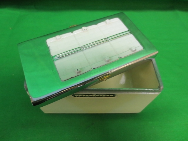 Vintage Frigidaire Salesman's Sample Ice Cream Freezer Vintage Frigidaire Salesman's Sample Ice Cream Freezer