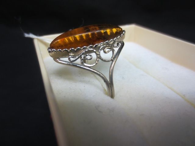 Beautiful Vintage Amber Ring Beautiful Vintage Amber Ring