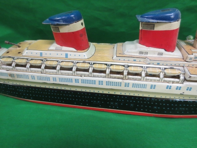Vintage Marx SS United States Battery Operated Tin Toy Ship Japan Vintage Marx SS United States Battery Operated Tin Toy Ship Japan