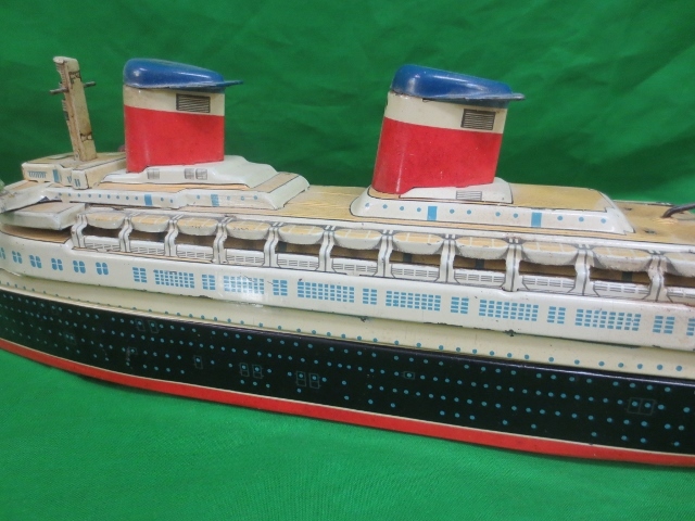 Vintage Marx SS United States Battery Operated Tin Toy Ship Japan Vintage Marx SS United States Battery Operated Tin Toy Ship Japan