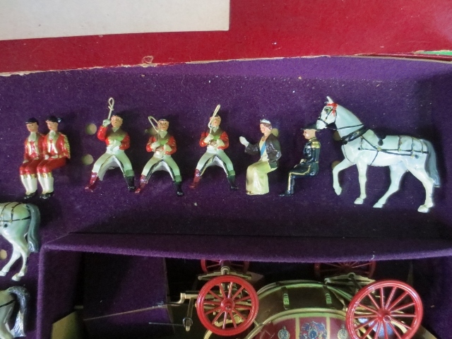 Vintage Britain's Set# 9402 Carriage Horse & Passengers Vintage Britain's Set# 9402 Carriage Horse & Passengers