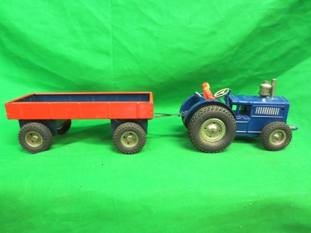 Vintage Antique GAMA German Made Tin Wind-Up Tractor w/Trailer Toy Vintage Antique GAMA German Made Tin Wind-Up Tractor w/Trailer Toy