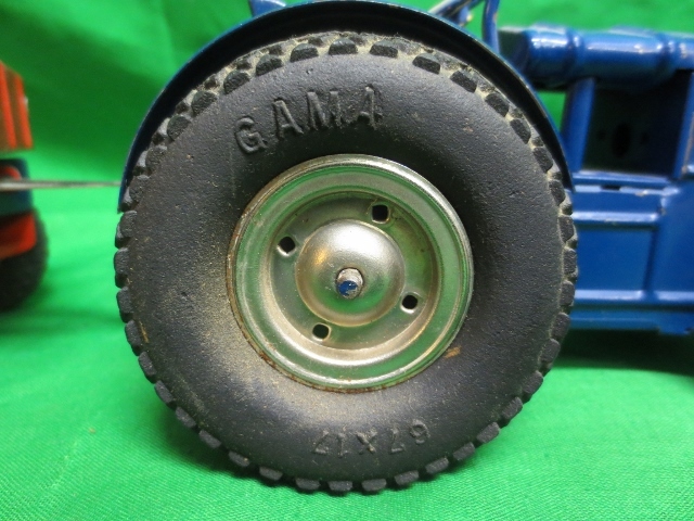 Vintage Antique GAMA German Made Tin Wind-Up Tractor w/Trailer Toy Vintage Antique GAMA German Made Tin Wind-Up Tractor w/Trailer Toy