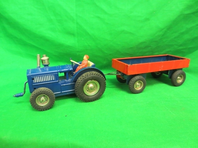 Vintage Antique GAMA German Made Tin Wind-Up Tractor w/Trailer Toy Vintage Antique GAMA German Made Tin Wind-Up Tractor w/Trailer Toy