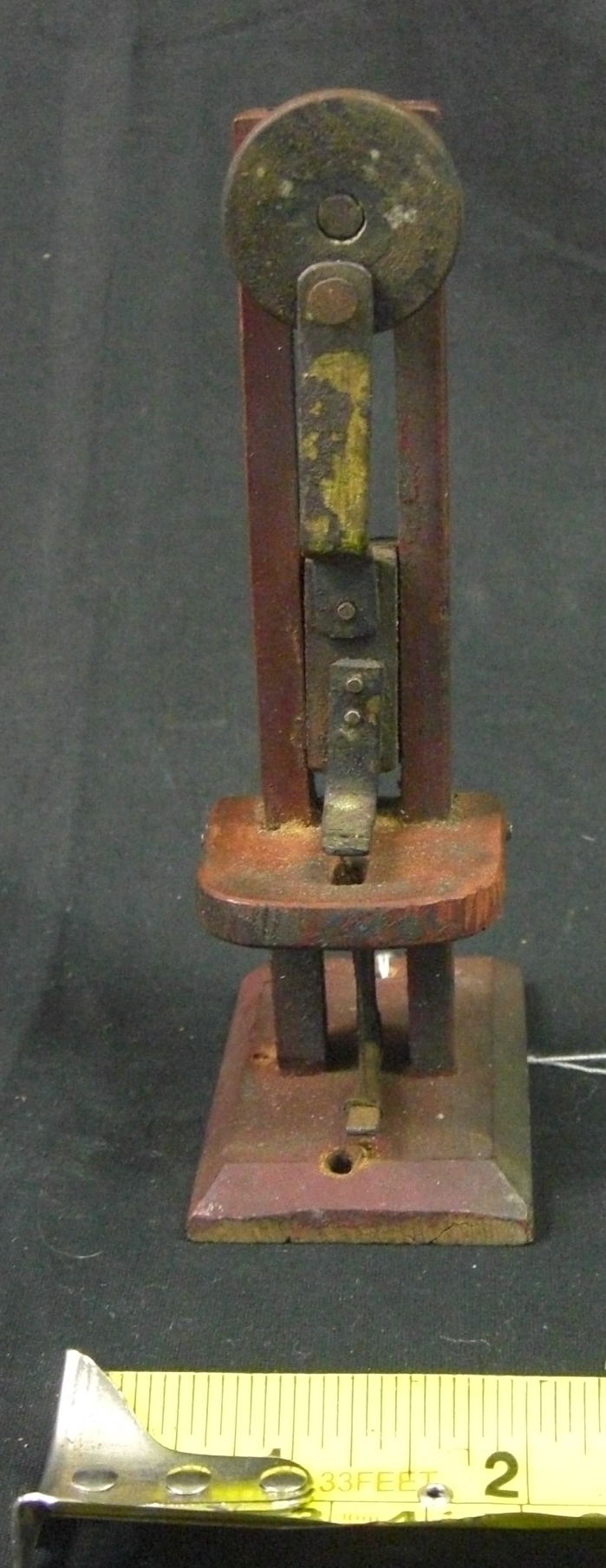 Antique Miniature Belt Driven Jig Saw! Salesman's Sample. Antique Miniature Belt Driven Jig Saw! Salesman's Sample.
