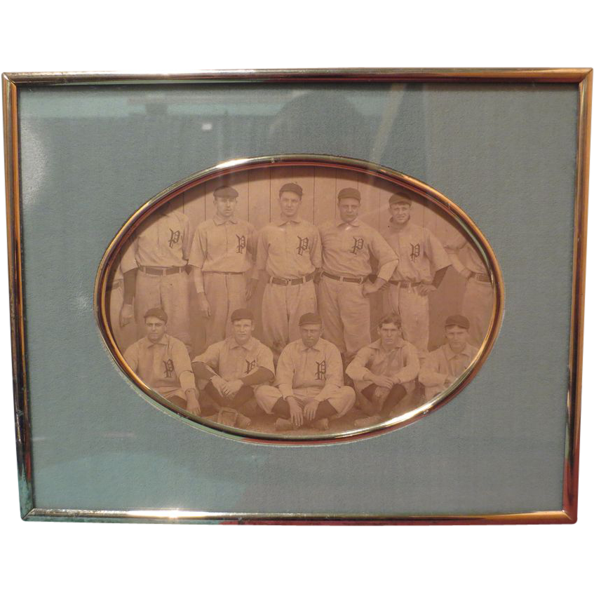 1930's Vintage University of Pennsylvania Baseball Team Photo 1930's Vintage University of Pennsylvania Baseball Team Photo