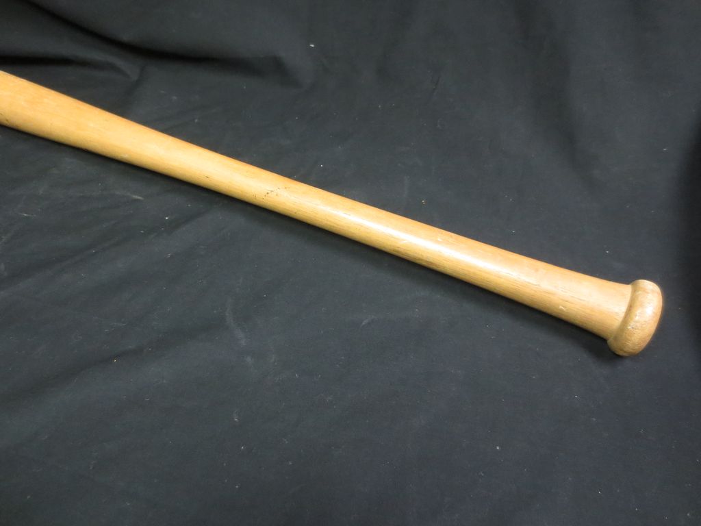 1950's Jackie Robinson Little Leauge Decal Baseball Bat 1950's Jackie Robinson Little Leauge Decal Baseball Bat