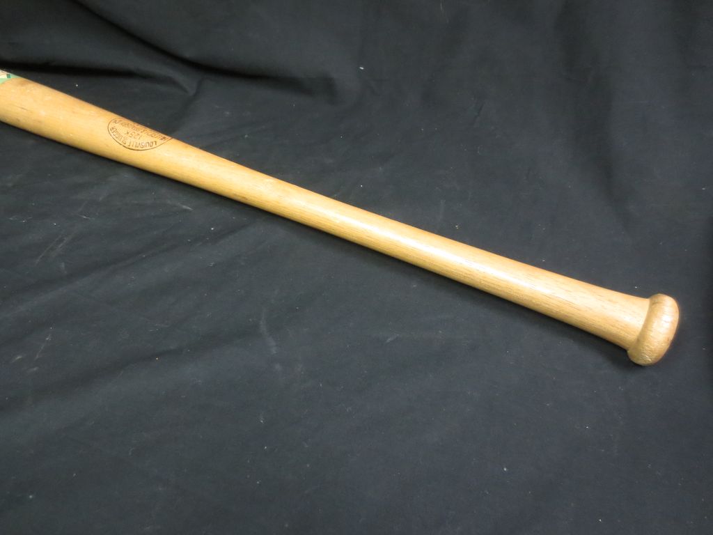 1950's Jackie Robinson Little Leauge Decal Baseball Bat 1950's Jackie Robinson Little Leauge Decal Baseball Bat