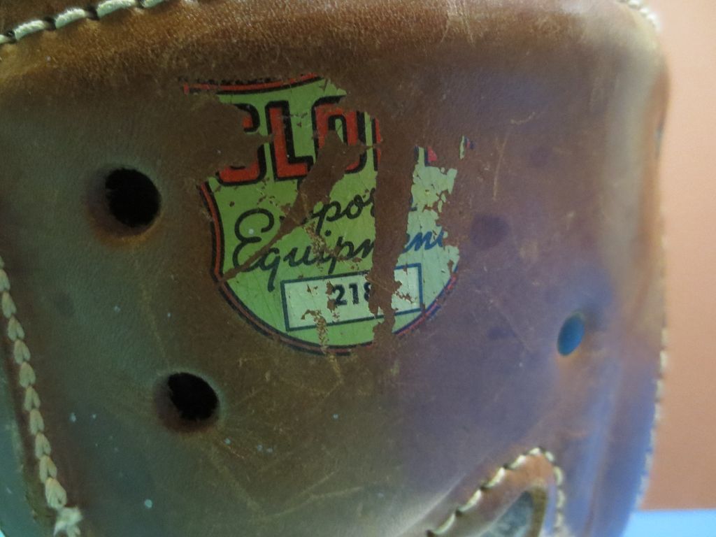 1930's GLOBE Leather Football Helmet 1930's GLOBE Leather Football Helmet