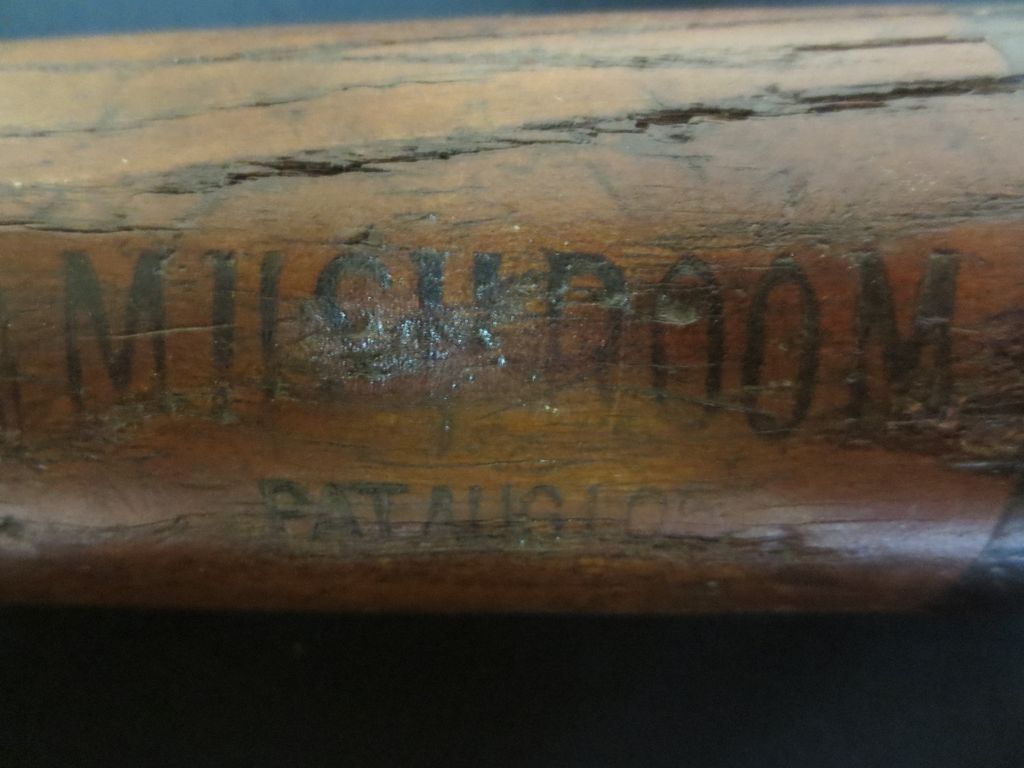 "Mushroom" Spalding Baseball Bat "Mushroom" Spalding Baseball Bat