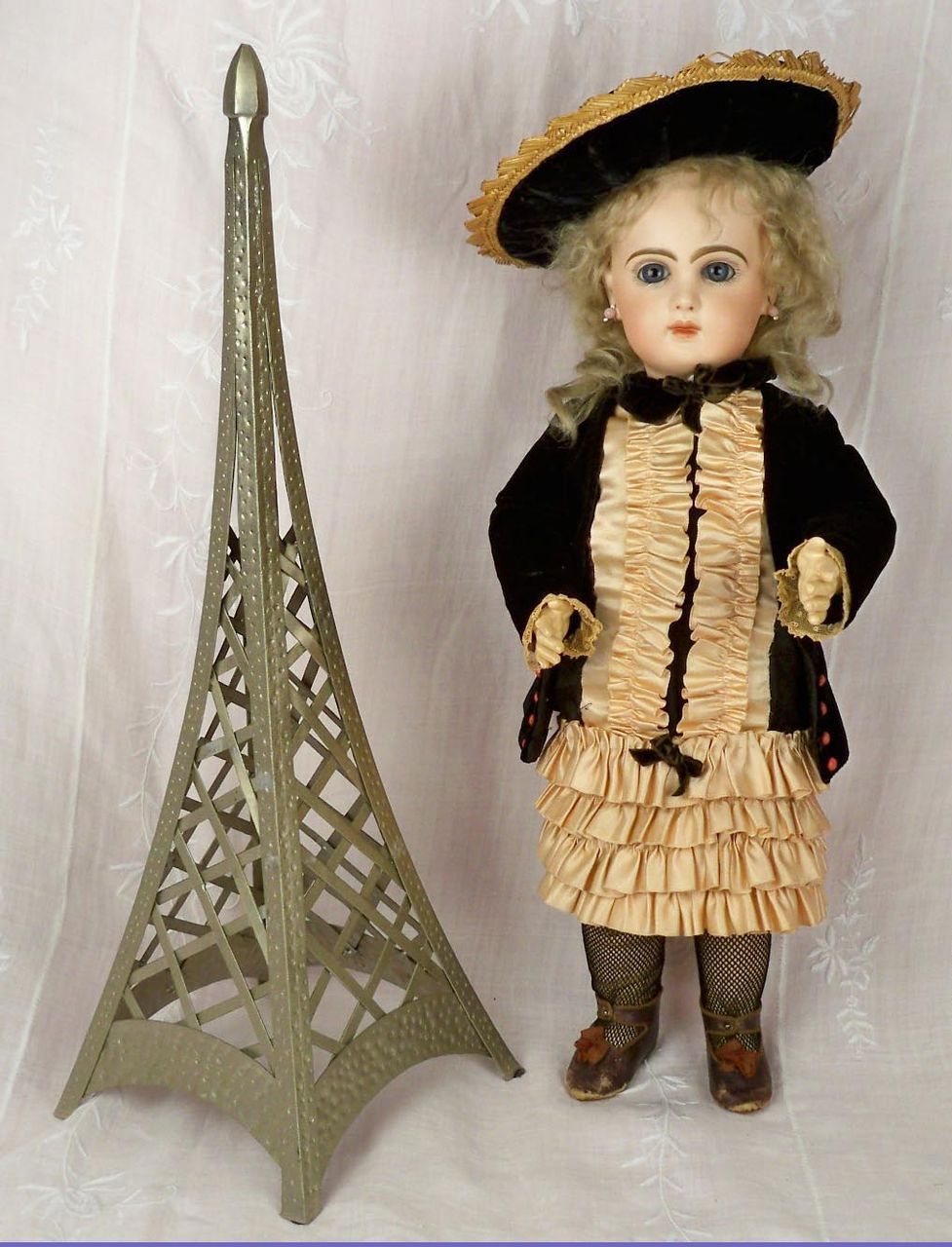 20 in French Depose Tete Jumeau Bebe Crier 889, Original Shoes 20 in French Depose Tete Jumeau Bebe Crier 889, Original Shoes
