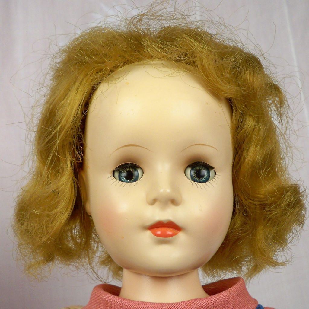 American Character Sweet Sue Walker 18 in, 17 in cousin, 4 Vintage Outfits American Character Sweet Sue Walker 18 in, 17 in cousin, 4 Vintage Outfits