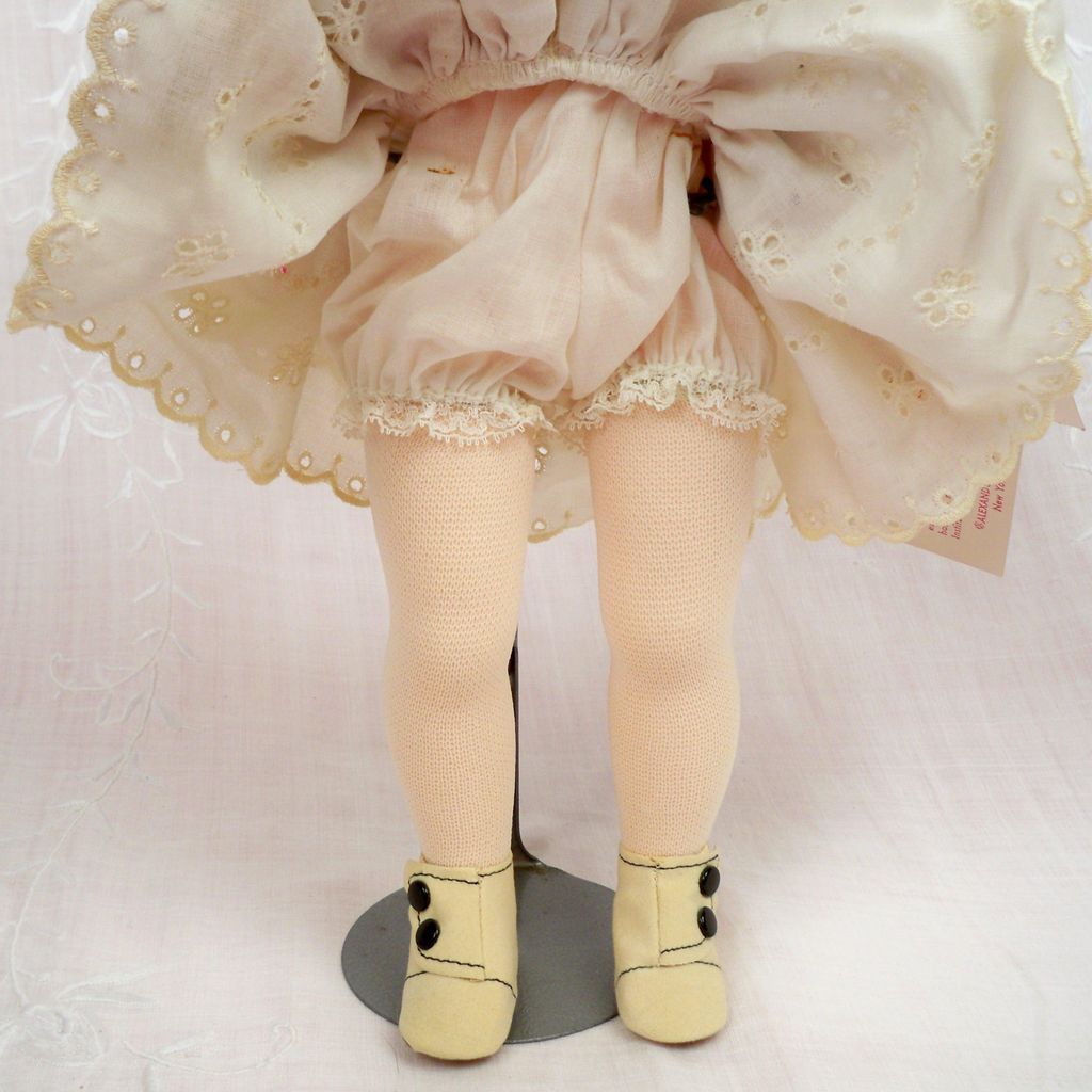 MIB Madame Alexander Degas Portrait Child, Tagged Dress and Wrist, Model 1475, Box MIB Madame Alexander Degas Portrait Child, Tagged Dress and Wrist, Model 1475, Box