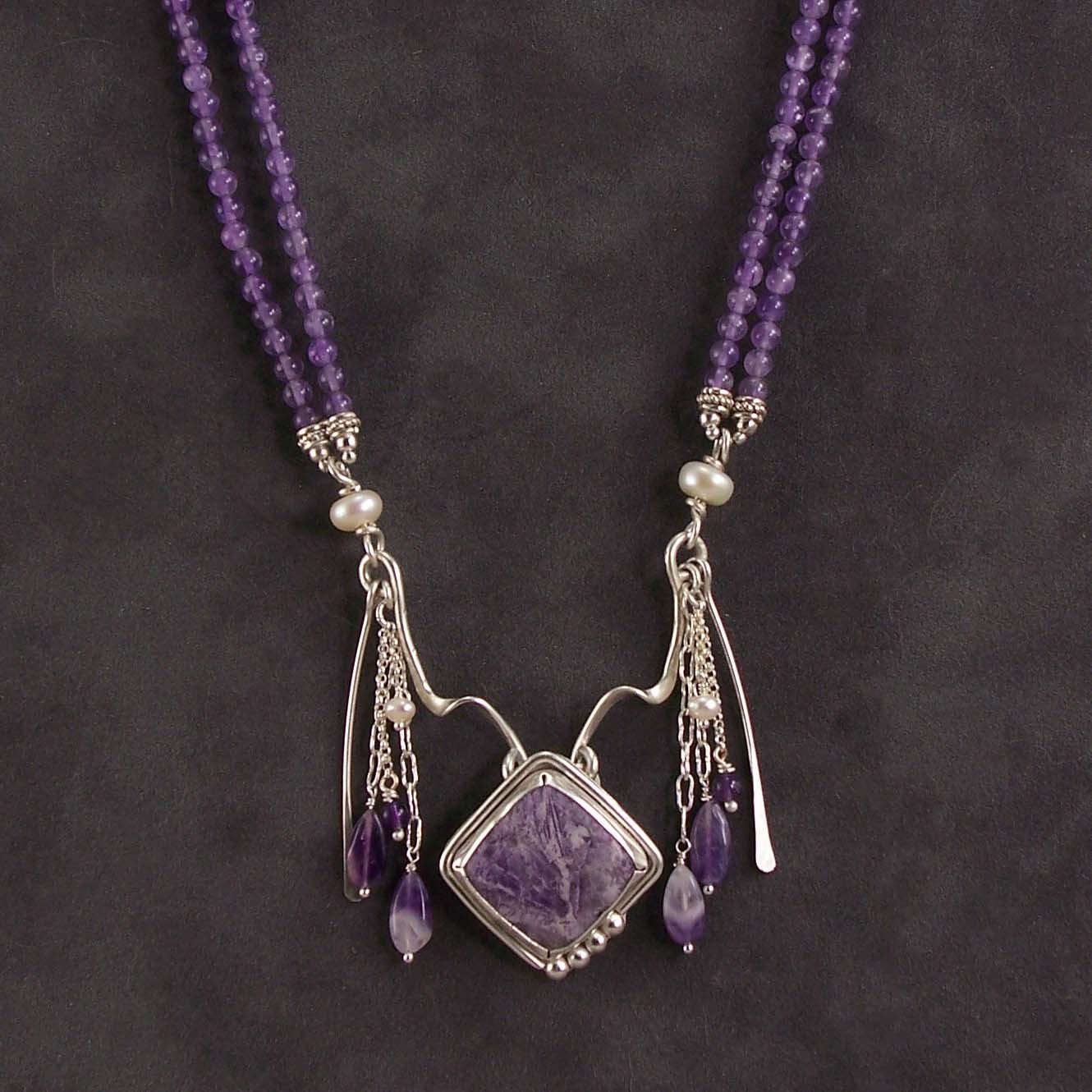 Sterling silver, chevron amethyst and pearl necklace Sterling silver, chevron amethyst and pearl necklace