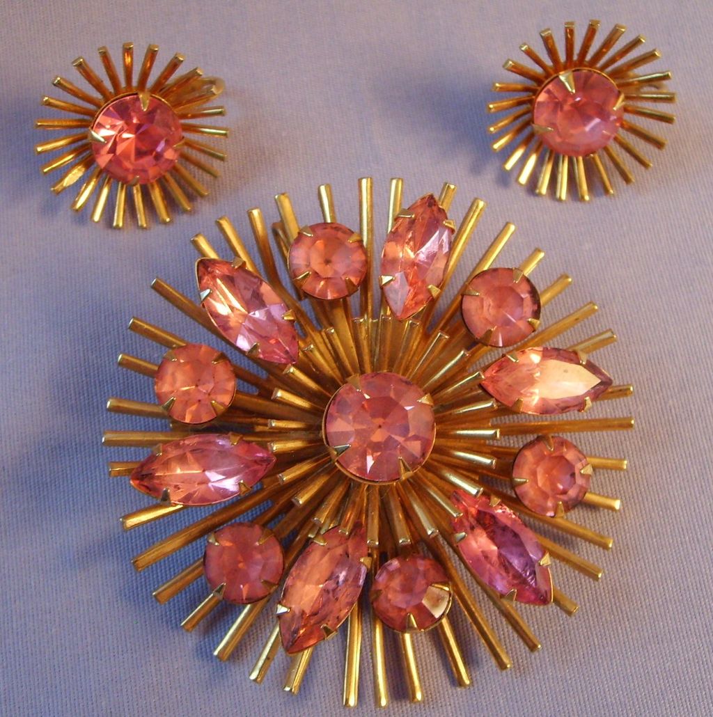 Judy Lee Pink Rhinestone Pin Brooch & Earrings Judy Lee Pink Rhinestone Pin Brooch & Earrings