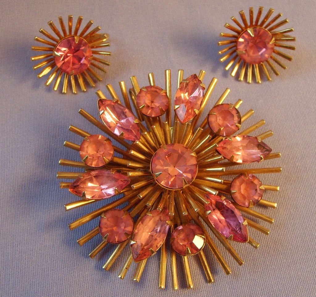 Judy Lee Pink Rhinestone Pin Brooch & Earrings Judy Lee Pink Rhinestone Pin Brooch & Earrings