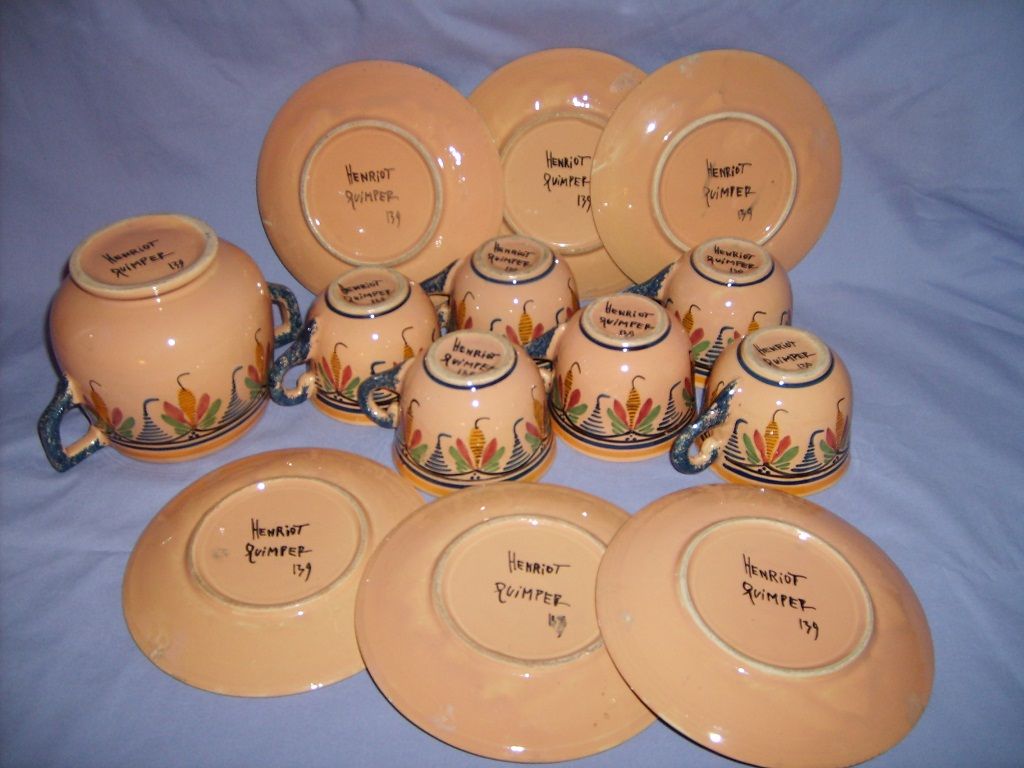 Henriot Quimper Tea/Coffee Pot Set Sugar 6 Cups & Saucers French Faience Mid 20thC Henriot Quimper Tea/Coffee Pot Set Sugar 6 Cups & Saucers French Faience Mid 20thC