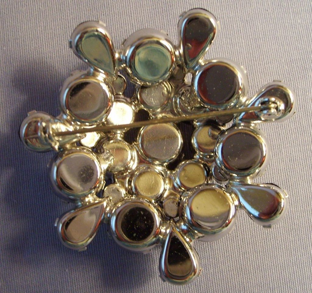 Black Glass & Clear Rhinestone Brooch Vintage Two-tier Pin Black Glass & Clear Rhinestone Brooch Vintage Two-tier Pin
