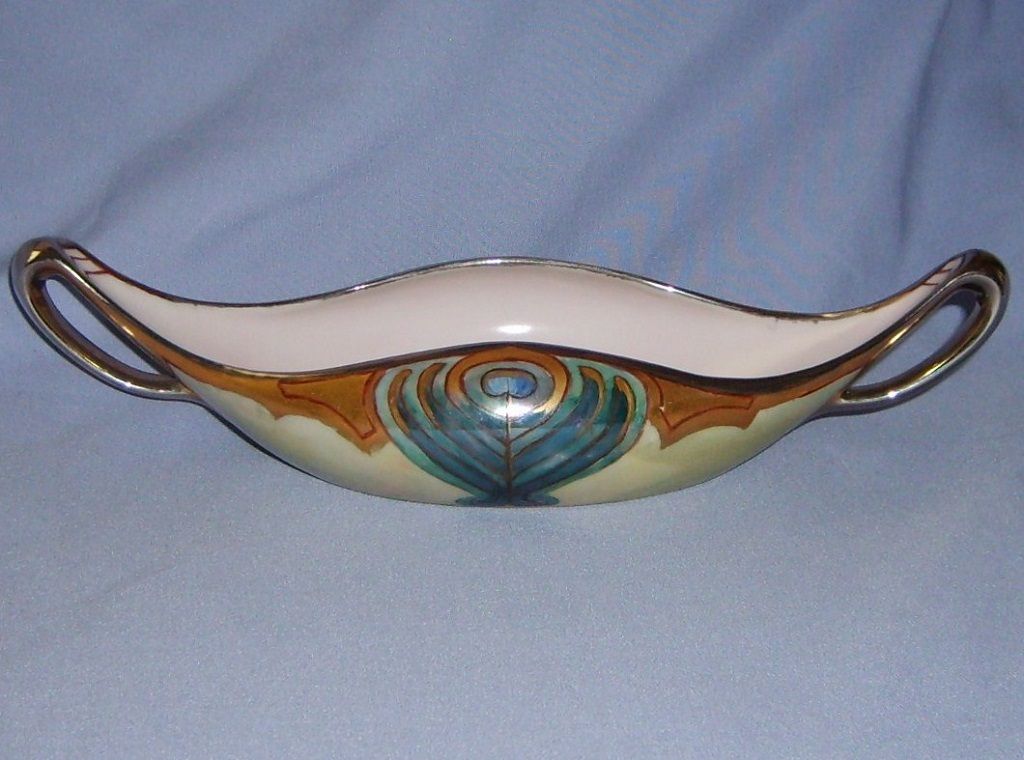 T&V Limoges Luster Bowl Handpainted France Artist Signed Warren T&V Limoges Luster Bowl Handpainted France Artist Signed Warren