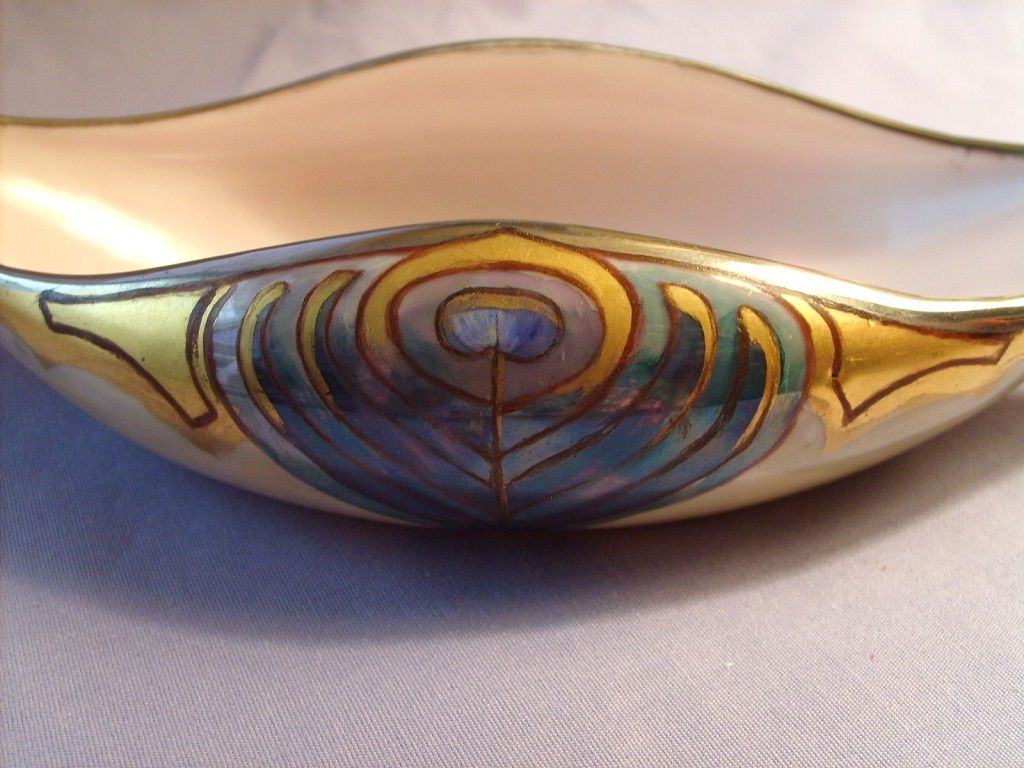 T&V Limoges Luster Bowl Handpainted France Artist Signed Warren T&V Limoges Luster Bowl Handpainted France Artist Signed Warren