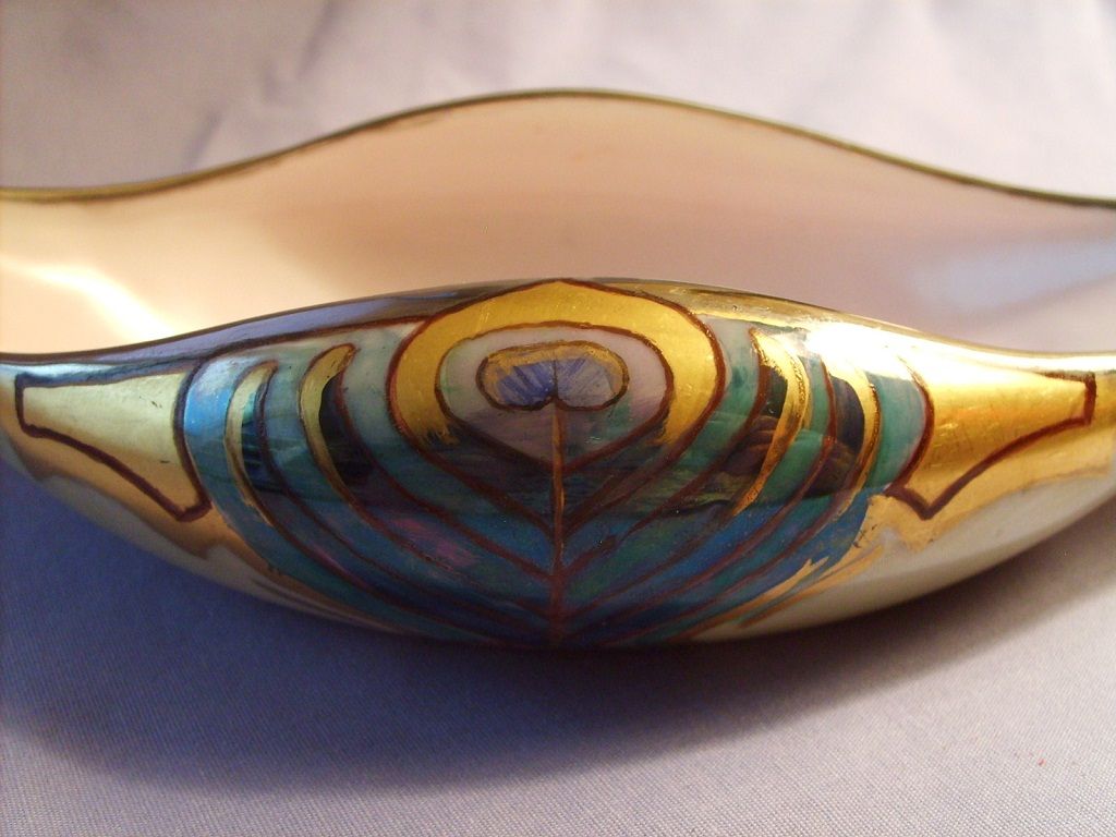 T&V Limoges Luster Bowl Handpainted France Artist Signed Warren T&V Limoges Luster Bowl Handpainted France Artist Signed Warren