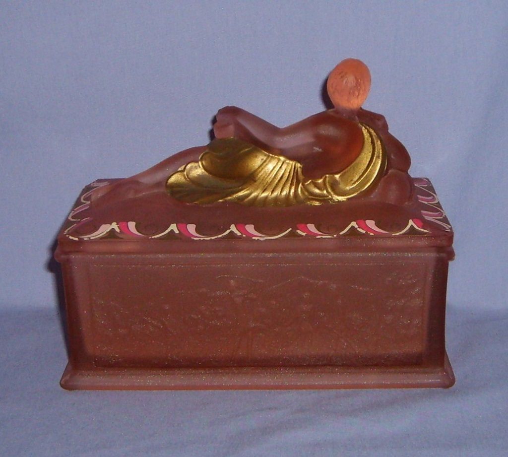 Art Deco Pink Satin Glass Tiffin Lady Dresser Box Sports Powder Jar Frosted Art Deco Pink Satin Glass Tiffin Lady Dresser Box Sports Powder Jar Frosted