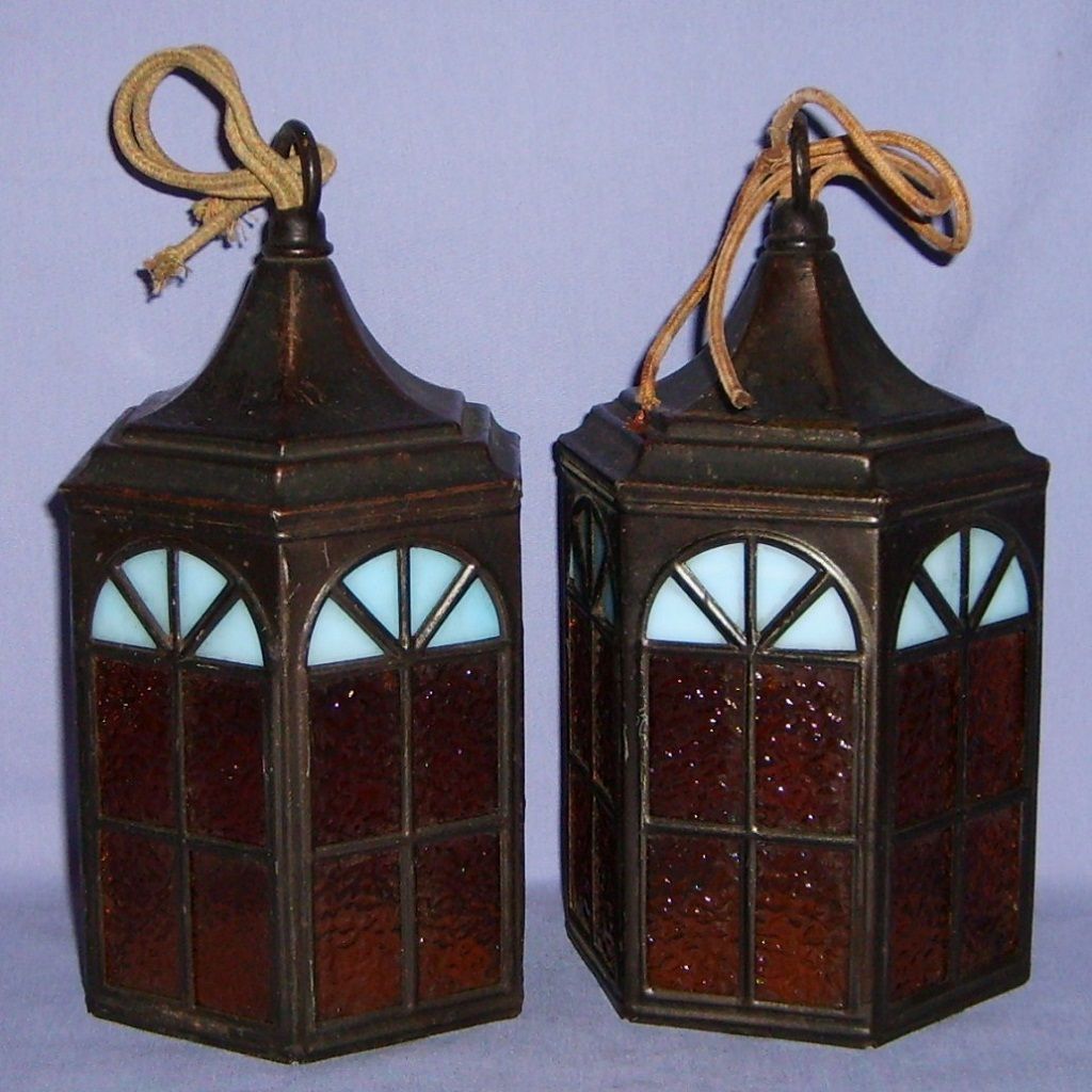 Antique Arts & Crafts Pair Hanging Lamps Slag Glass Petit Antique Arts & Crafts Pair Hanging Lamps Slag Glass Petit