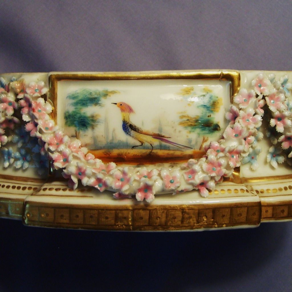 Exquisite Antique Porcelain Dresser Box Casket Bocage Garland Exquisite Antique Porcelain Dresser Box Casket Bocage Garland