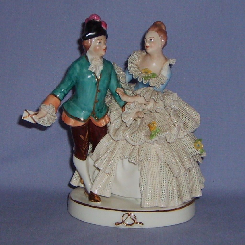Gerold & Co. Tettau Bavaria Porcelain Figurine Lace Germany Gerold & Co. Tettau Bavaria Porcelain Figurine Lace Germany