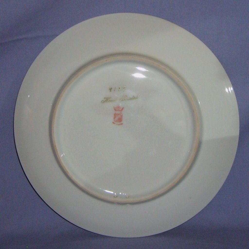 1899-1918 Porcelain Hand-Painted Vienna Austria Plate Ernst Wahliss 1899-1918 Porcelain Hand-Painted Vienna Austria Plate Ernst Wahliss