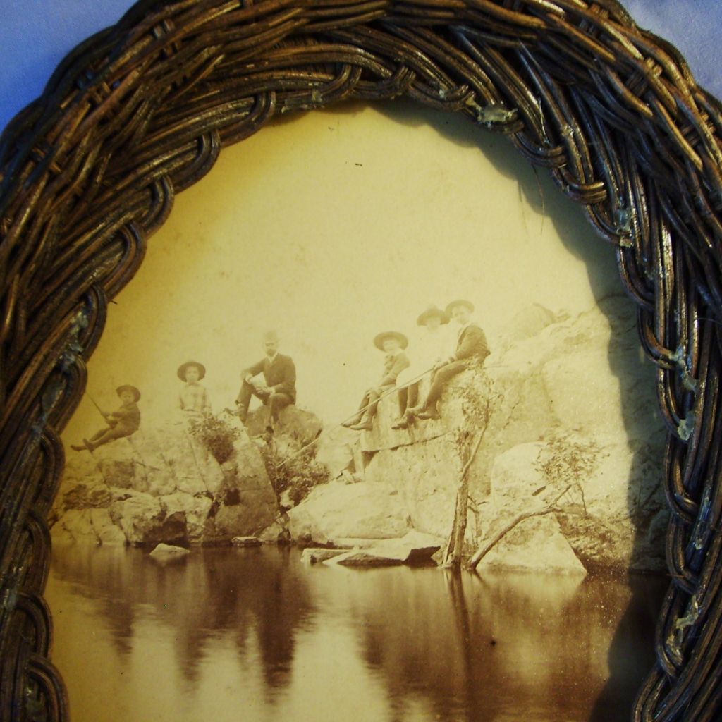Antique Victorian Woven Wicker Picture Frame Double Large Sepia Photos Antique Victorian Woven Wicker Picture Frame Double Large Sepia Photos