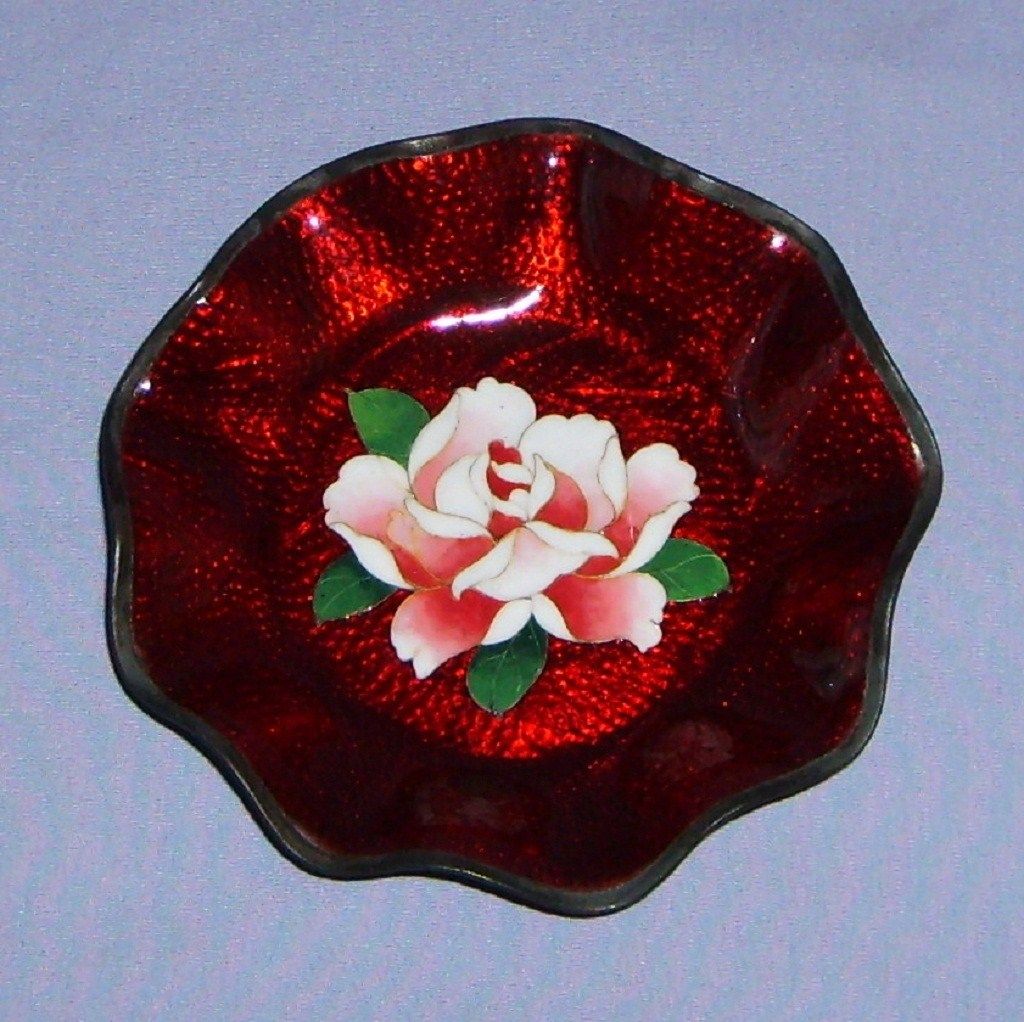 2 Japanese Cloisonne Akasuke Ginbari Trinket Dishes Red Roses 2 Japanese Cloisonne Akasuke Ginbari Trinket Dishes Red Roses