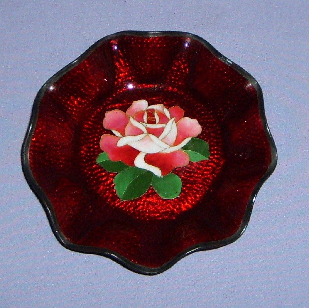 2 Japanese Cloisonne Akasuke Ginbari Trinket Dishes Red Roses 2 Japanese Cloisonne Akasuke Ginbari Trinket Dishes Red Roses