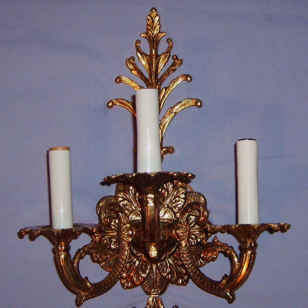 Electric Wall Sconce Crystal Prisms 3-Arm # Light Vintage Spain Very old but brand new!!! Electric Wall Sconce Crystal Prisms 3-Arm # Light Vintage Spain Very old but brand new!!!
