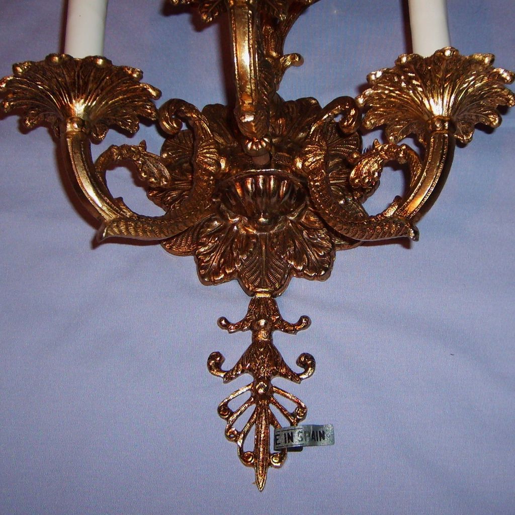 Electric Wall Sconce Crystal Prisms 3-Arm # Light Vintage Spain Very old but brand new!!! Electric Wall Sconce Crystal Prisms 3-Arm # Light Vintage Spain Very old but brand new!!!
