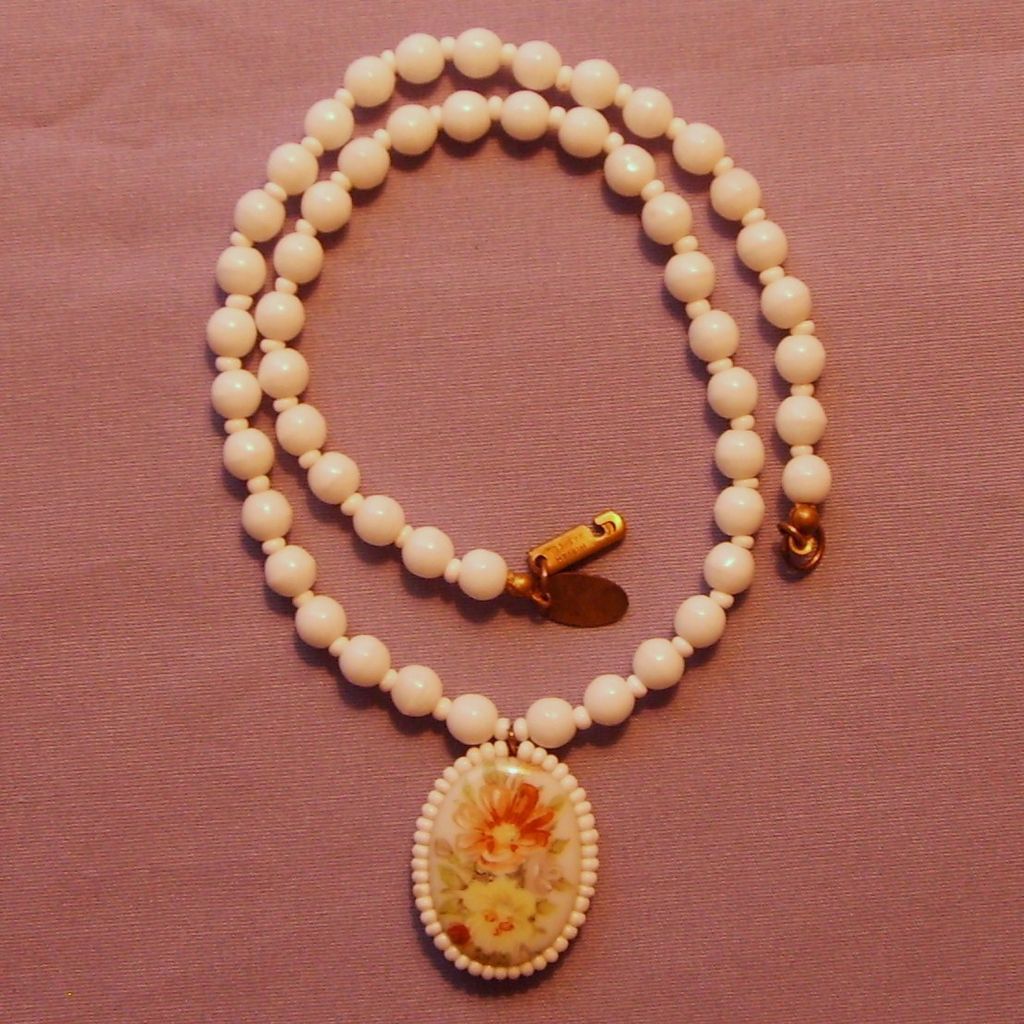 Signed Miriam Haskell Milk Glass Necklace Hand-painted 1969 Signed Miriam Haskell Milk Glass Necklace Hand-painted 1969