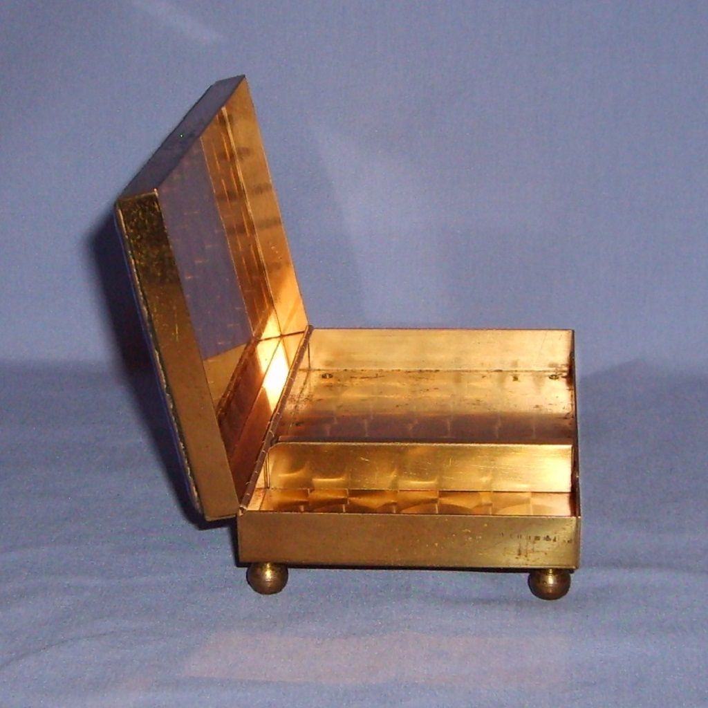 French Guilloche Enamel Etui Box Necessaire Hand-Painted French Guilloche Enamel Etui Box Necessaire Hand-Painted