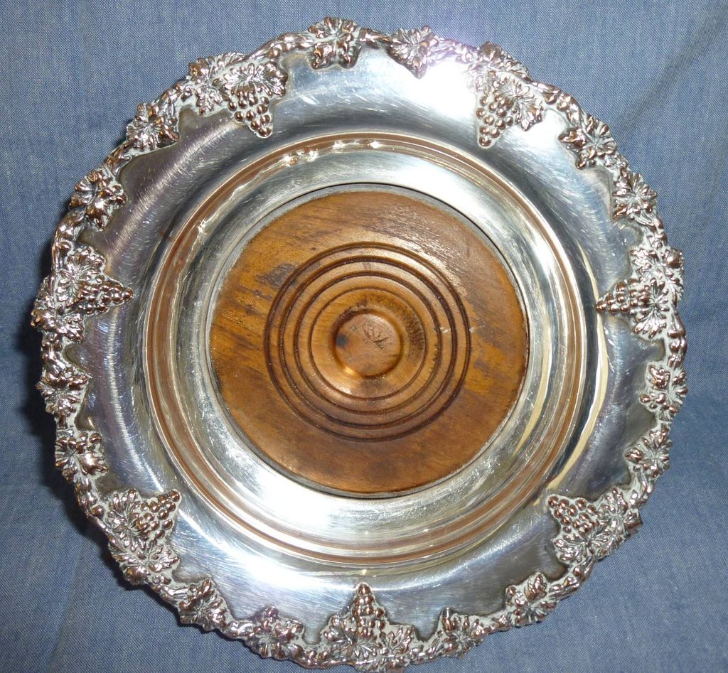 Wine coaster Wine coaster
