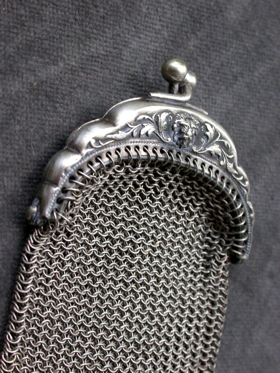 French antique Art Nouveau 800 Silver Mesh Mistletoe Purse with lion head French antique Art Nouveau 800 Silver Mesh Mistletoe Purse with lion head