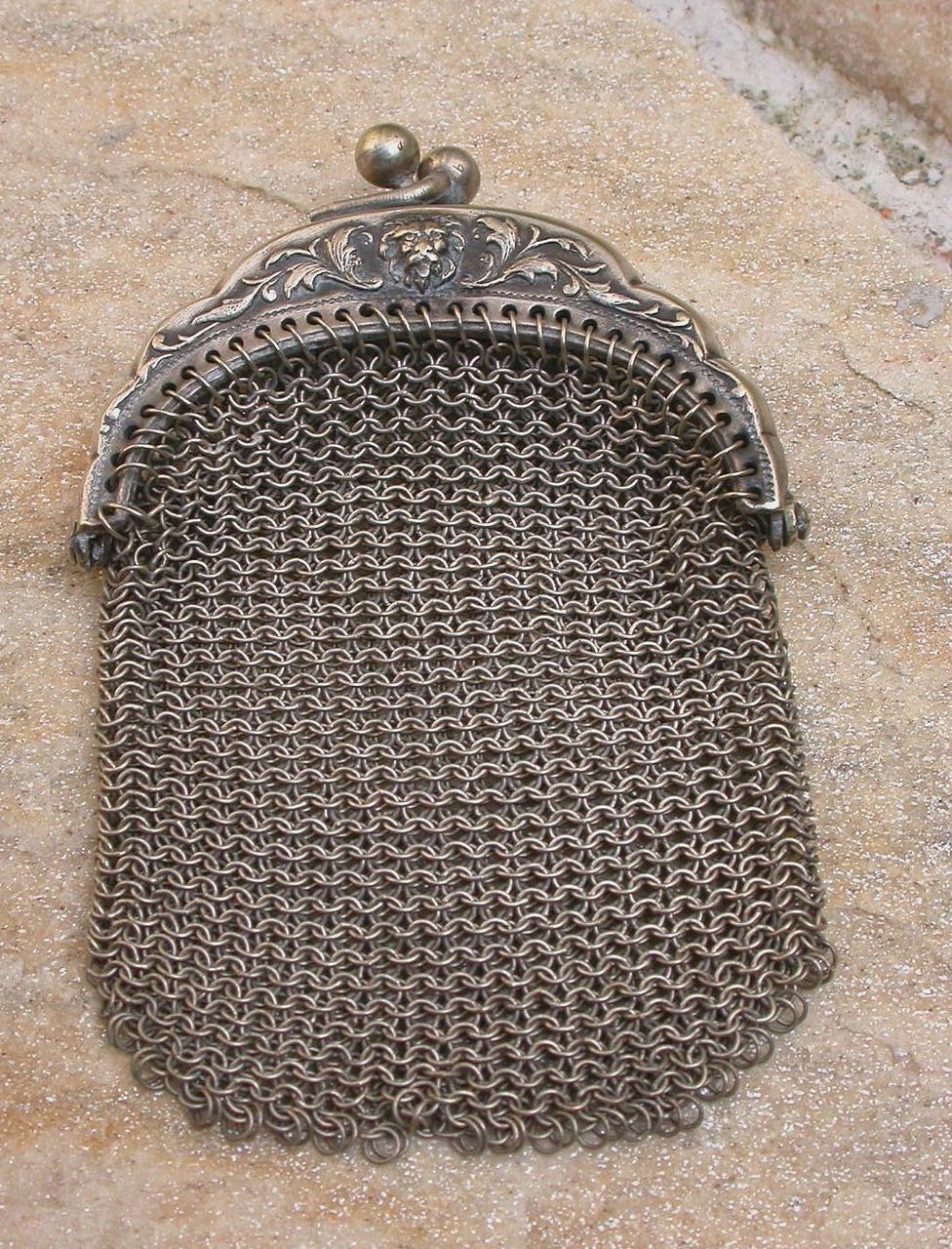 French antique Art Nouveau 800 Silver Mesh Mistletoe Purse with lion head French antique Art Nouveau 800 Silver Mesh Mistletoe Purse with lion head