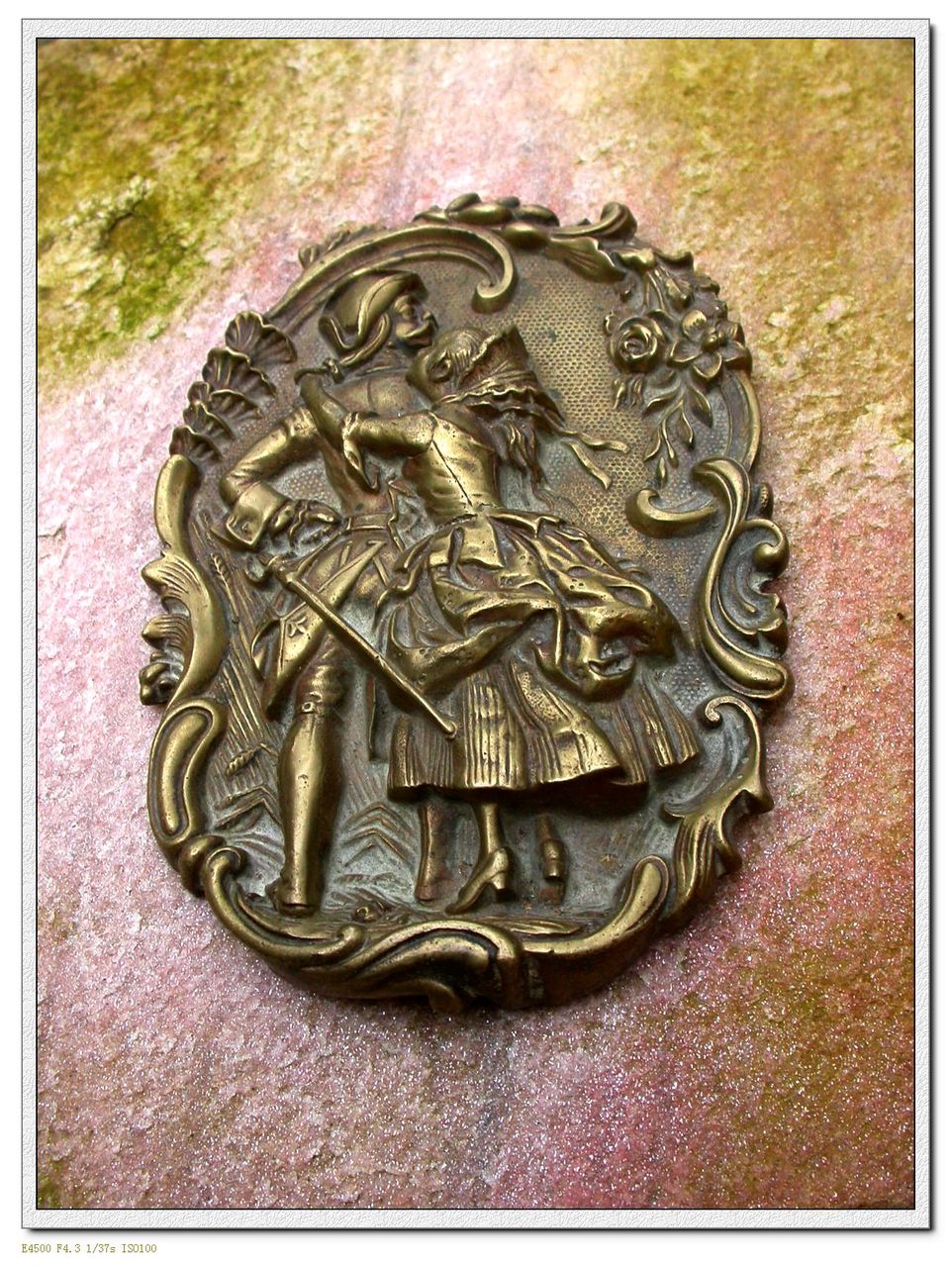 French antique art nouveau 1910s solid bronze sculpture Soldiers and woman rose tree Helmet sword French antique art nouveau 1910s solid bronze sculpture Soldiers and woman rose tree Helmet sword