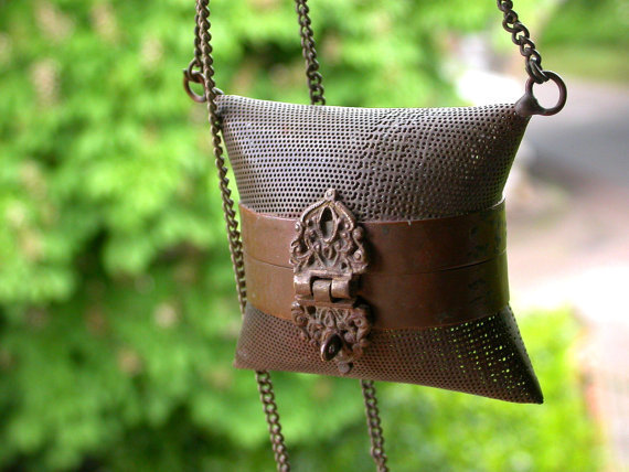 French antique 19 th century bronze copper antique ornate Mesh Mistletoe Purse jewelry bag coin bag jewelry box French antique 19 th century bronze copper antique ornate Mesh Mistletoe Purse jewelry bag coin bag jewelry box