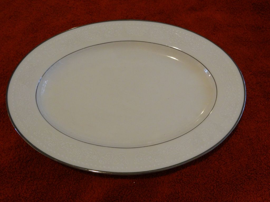 Noritake Sorrento 23 piece set Noritake Sorrento 23 piece set