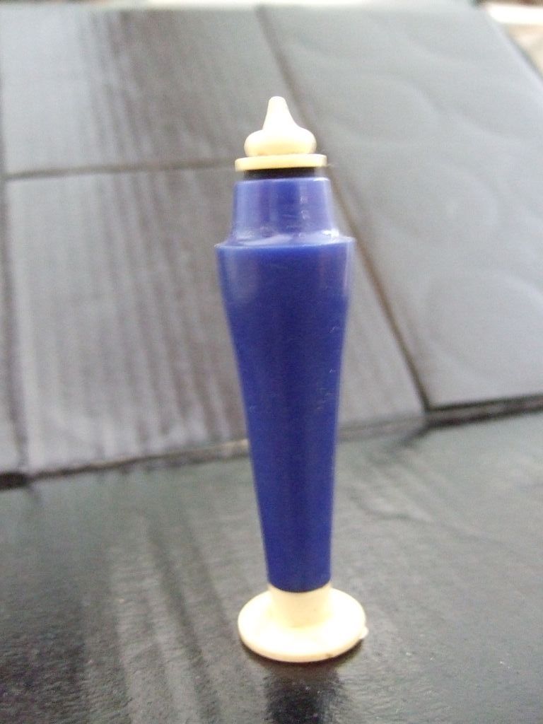 Vintage Celluloid Needle Case Spool Holder Vintage Celluloid Needle Case Spool Holder