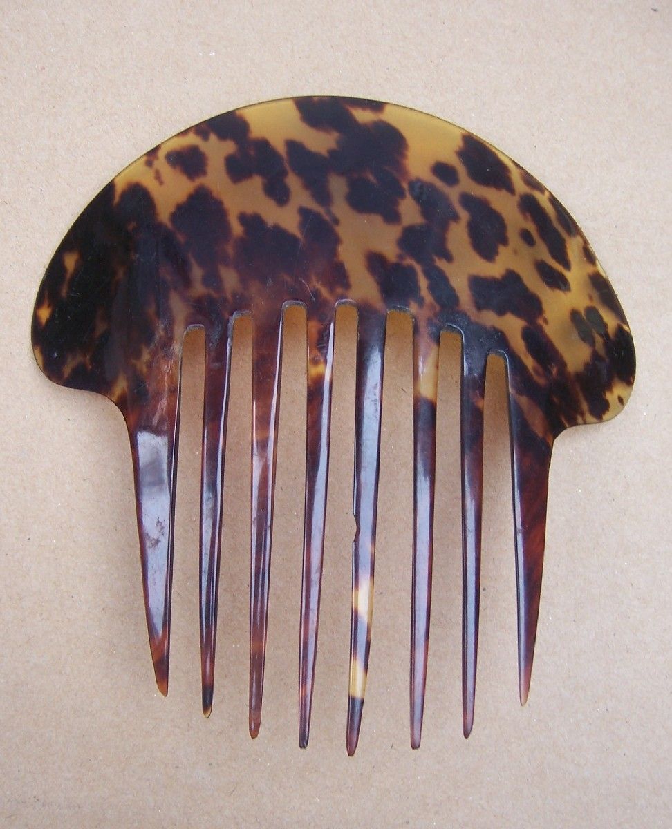 Antique Tortoiseshell Hair comb Early Victorian and Beautifully Marked Antique Tortoiseshell Hair comb Early Victorian and Beautifully Marked