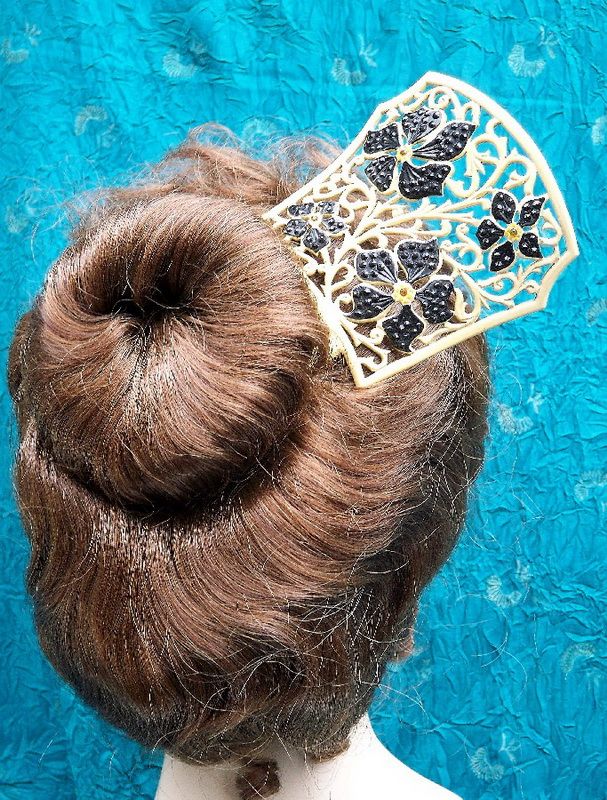 French Ivory Floral Hair Comb French Ivory With Jet Rhinestones French Ivory Floral Hair Comb French Ivory With Jet Rhinestones