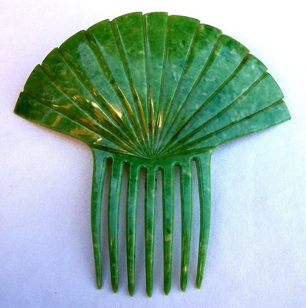 Jade Green Hair Comb In Spanish Style Sunray Pattern from